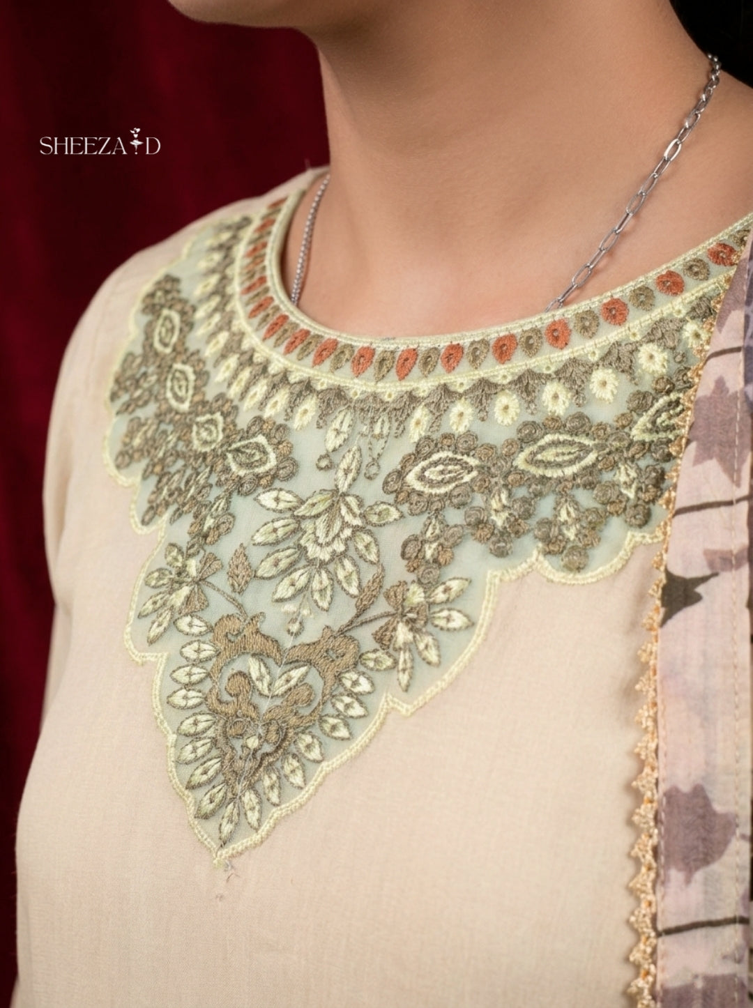 Zahra 3-Piece Suit | Luxury Printed Lawn SD-PA3-00011