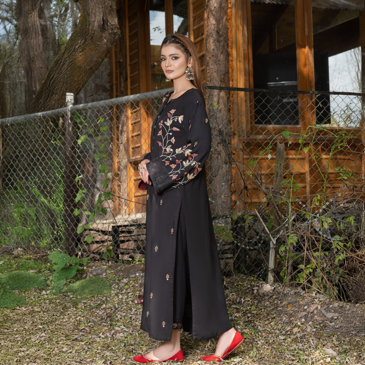 Black Fully Embroidered 3-Piece Summar Luxe Pret