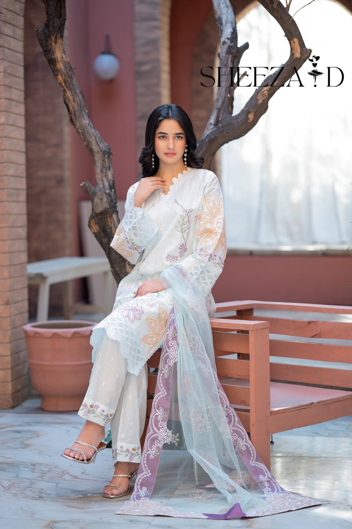 Pastel Bloom – 3 Piece Embroidered Lawn Suit