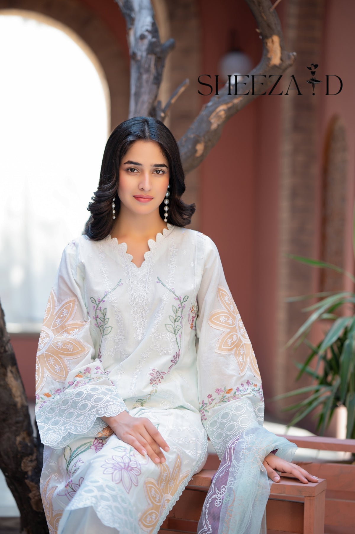 Pastel Bloom – 3 Piece Embroidered Lawn Suit