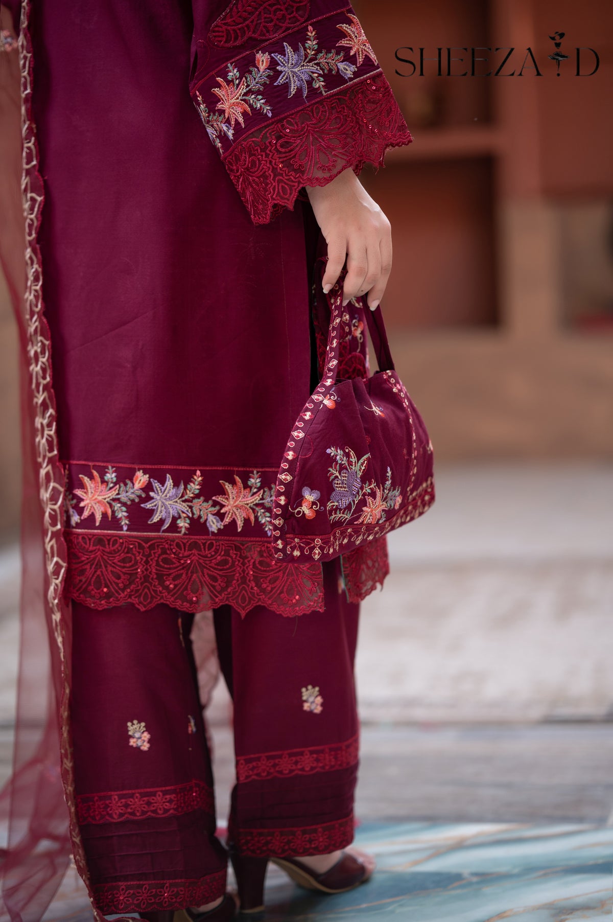 Mahroon Luxury Embroidered 3 Piece Lawn Suit