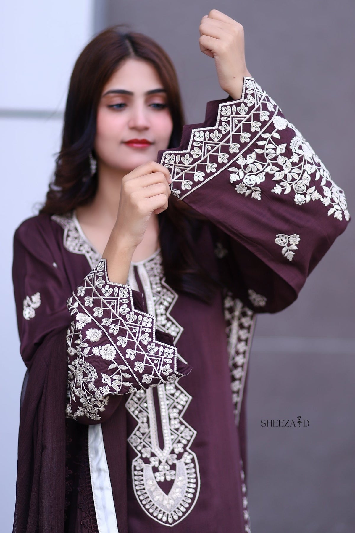 Brown Elegance – Embroidered Viscose 3-Piece Suit