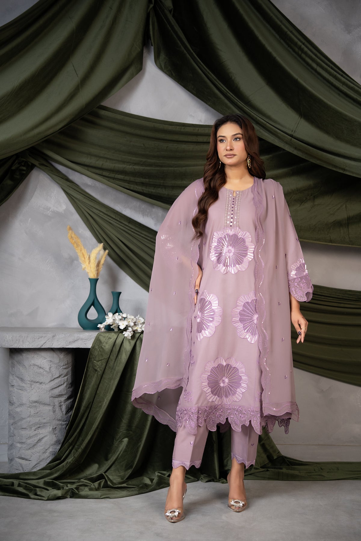 Lilac Embroidered Lawn Suit With Chiffon Dupatta