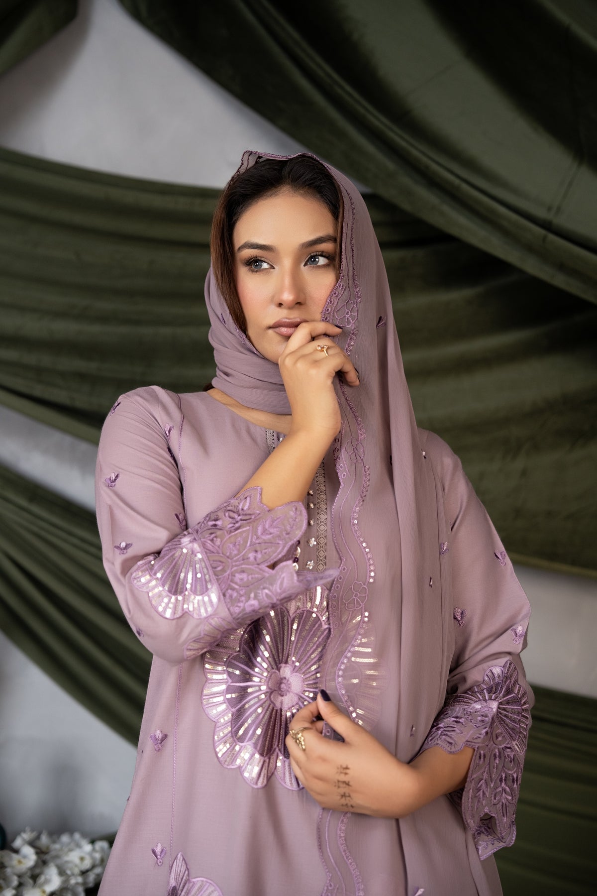 Lilac Embroidered Lawn Suit With Chiffon Dupatta