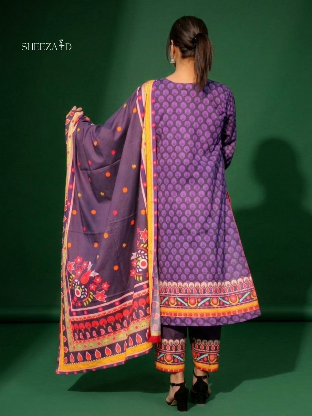 Luxe Amara 3-Piece Suit | Luxury Printed Lawn SD-PA3-0007